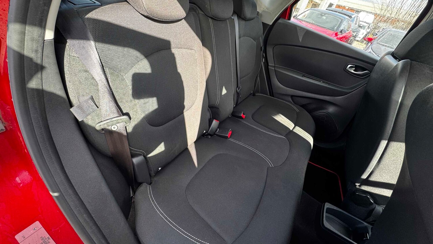 Used Renault Captur for sale - 77862688: Photo 9