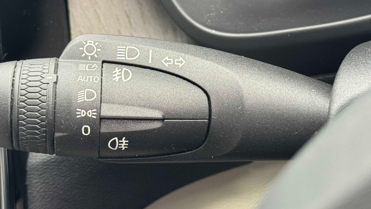 Used Volvo XC40 2022 for sale - 77858554: Photo 24