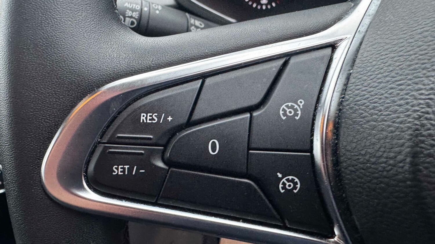 Used Renault Captur for sale - 77861803: Photo 18