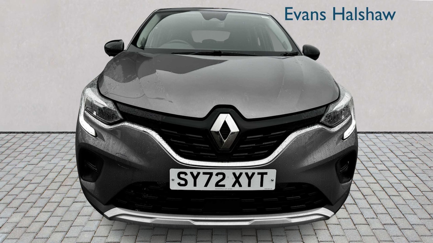 Used Renault Captur for sale - 77861803: Photo 2
