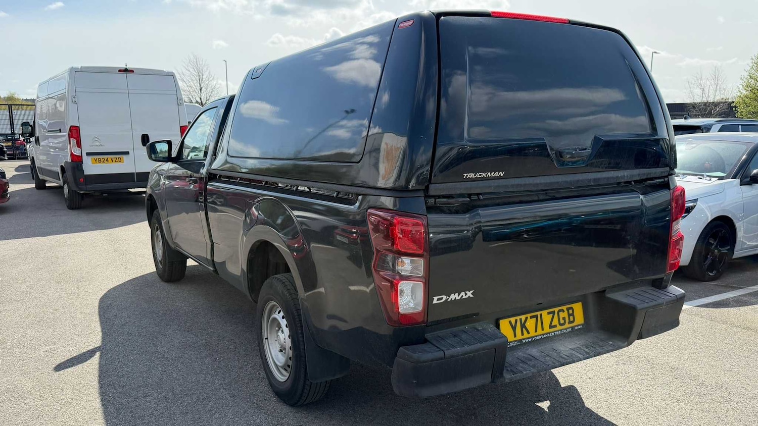 Used Isuzu D-Max 2022 for sale - 78209165: Photo 2