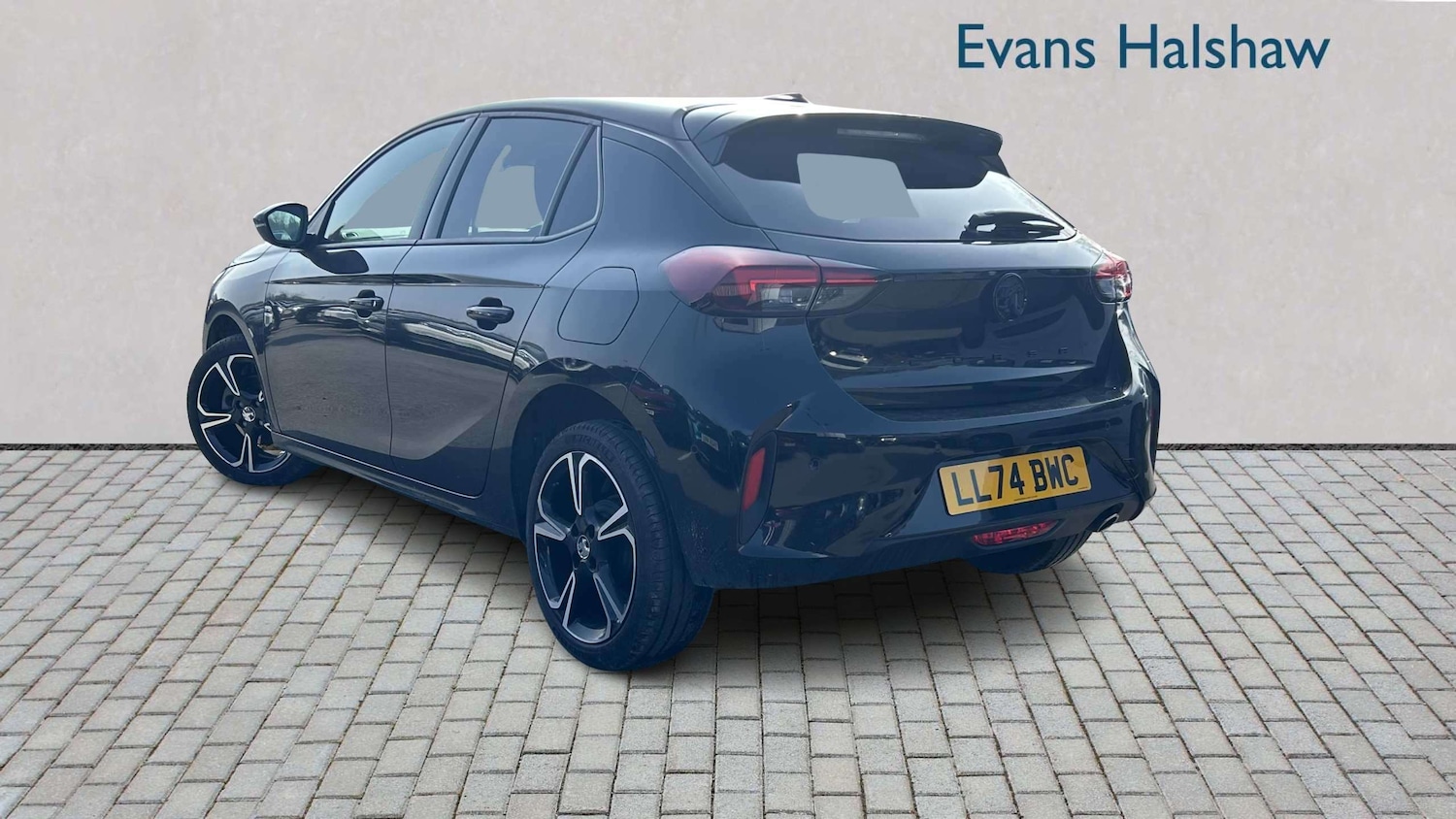 Used Vauxhall Corsa for sale - 77860500: Photo 3