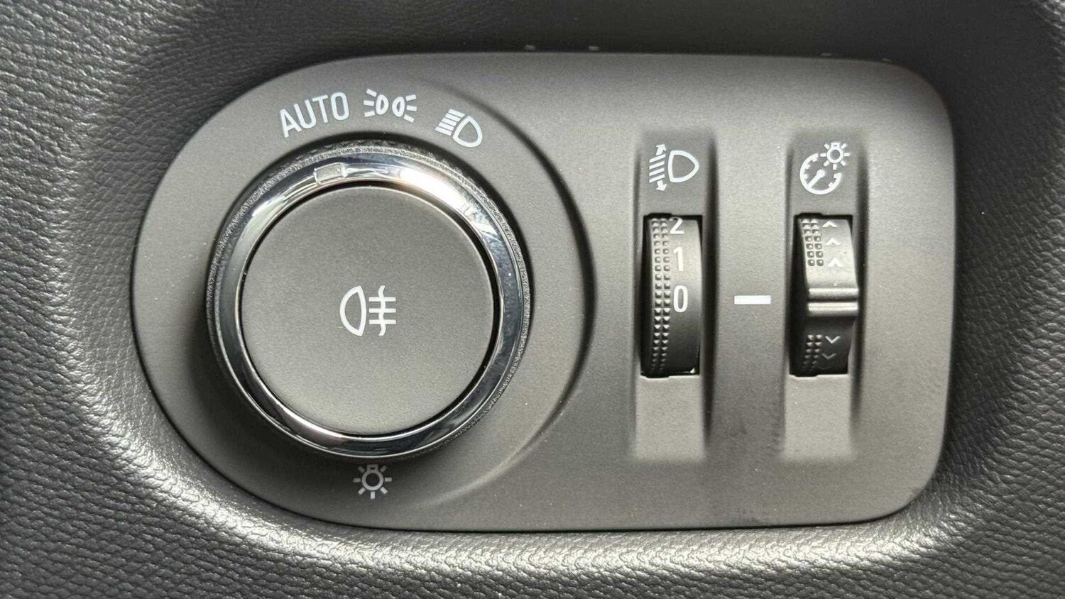 Used Vauxhall Mokka 2025 for sale - 77857127: Photo 30