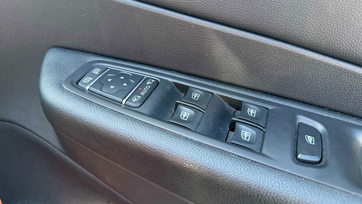 Used Renault Captur 2018 for sale - 77859212: Photo 11