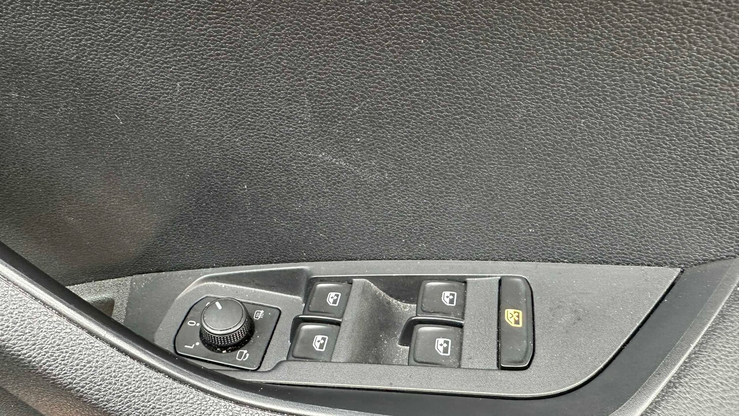 Used Skoda Karoq 2023 for sale - 77856698: Photo 12