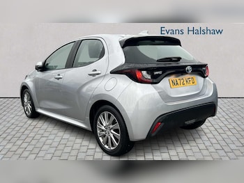 Used Toyota Yaris 2022 for sale - 77856881: Photo