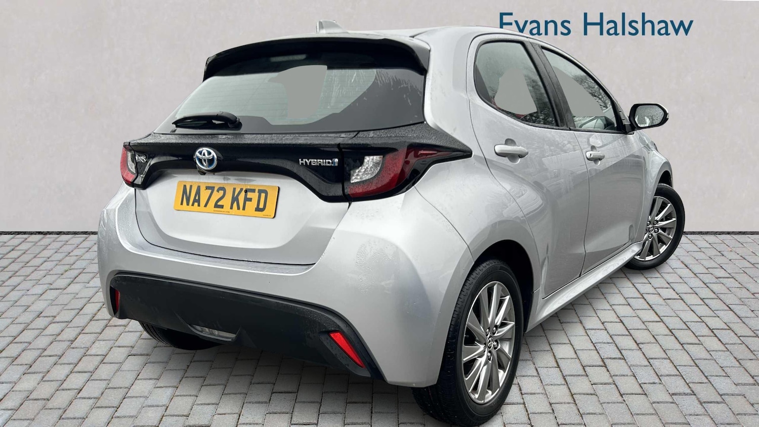 Used Toyota Yaris 2022 for sale - 77856881: Photo 3