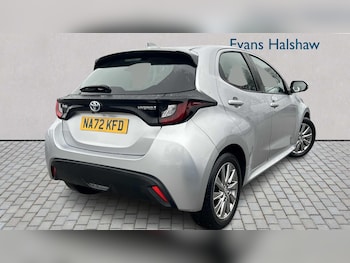 Used Toyota Yaris 2022 for sale - 77856881: Photo