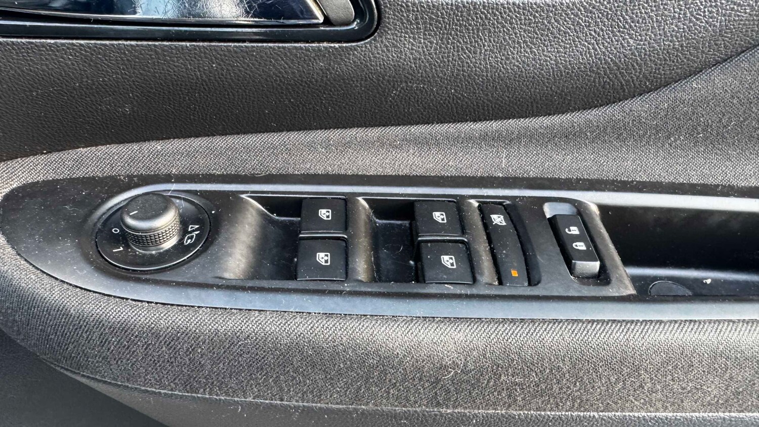 Used Vauxhall Mokka X for sale - 77861800: Photo 15