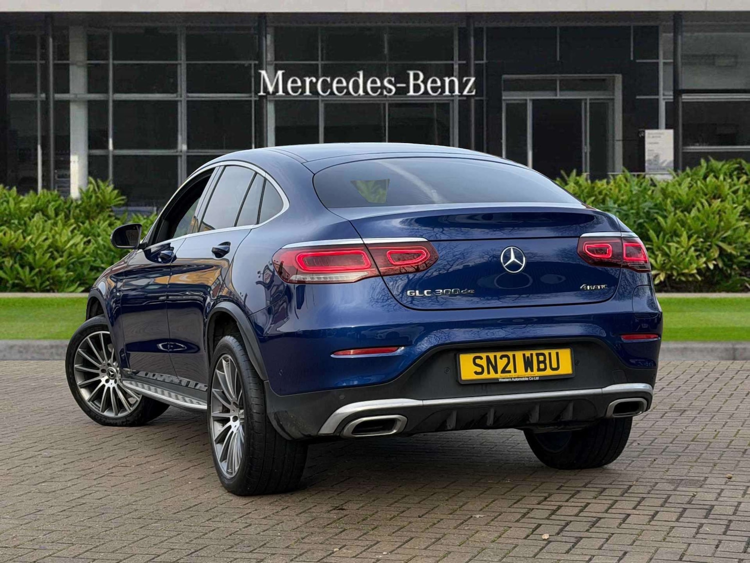 Used Mercedes-Benz GLC 2021 for sale - 77859182: Photo 2