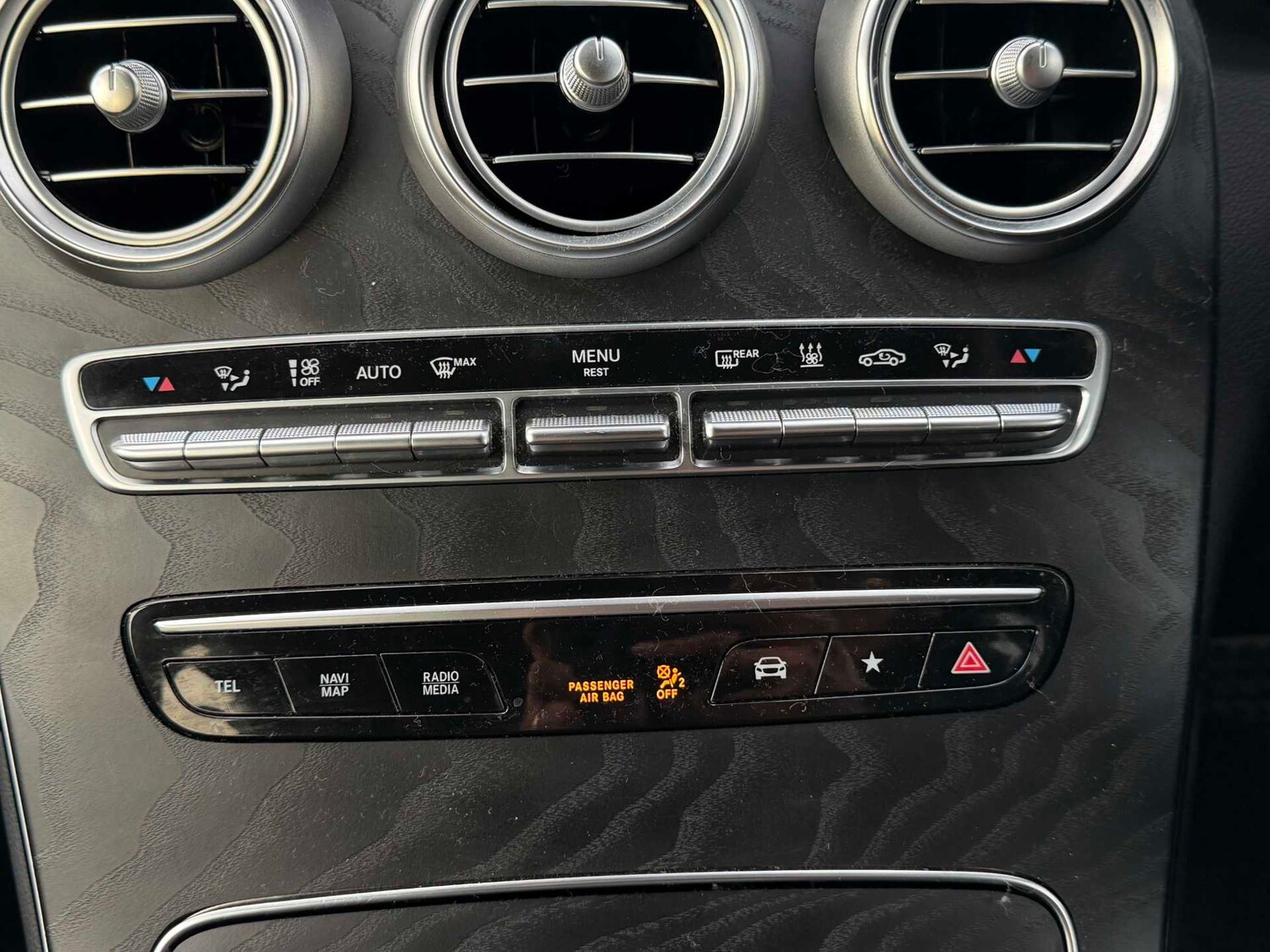 Used Mercedes-Benz GLC 2021 for sale - 77859182: Photo 29