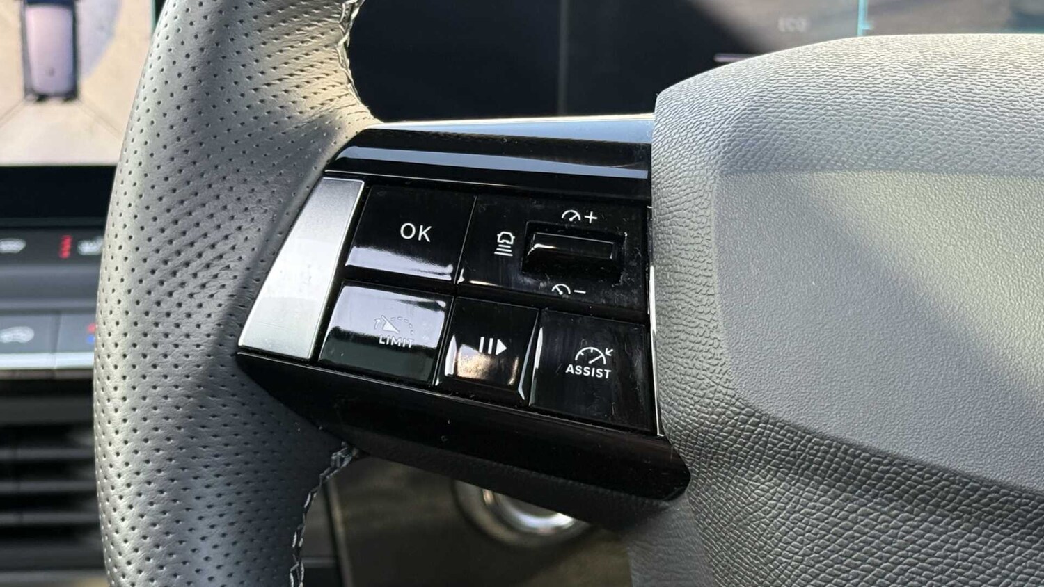 Used Vauxhall Astra for sale - 77859839: Photo 18