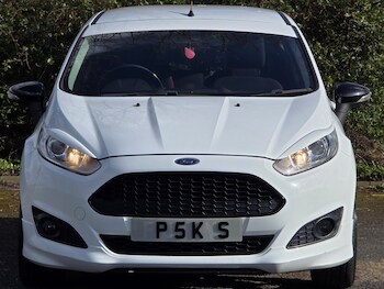 Used Ford Fiesta 2015 for sale - 78332925: Photo