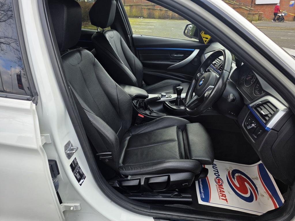 Used BMW 3 Series 2016 for sale - 77544539: Photo 12