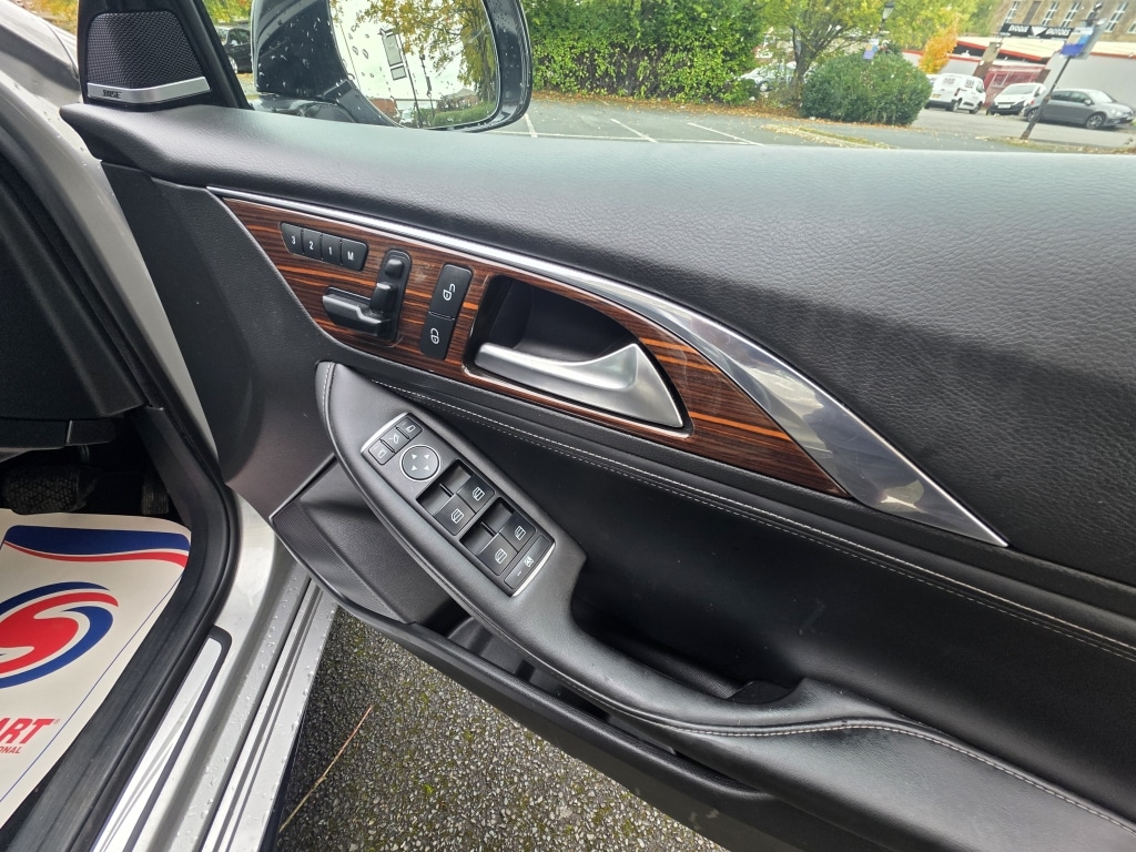 Used Infiniti Q30 2016 for sale - 76243953: Photo 18