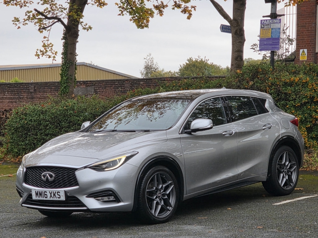 Used Infiniti Q30 2016 for sale - 76243953: Photo 2