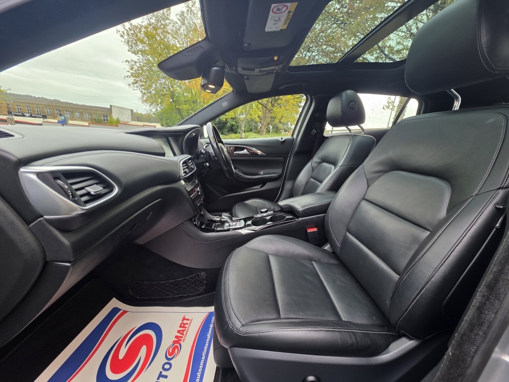 Used Infiniti Q30 2016 for sale - 76243953: Photo 24