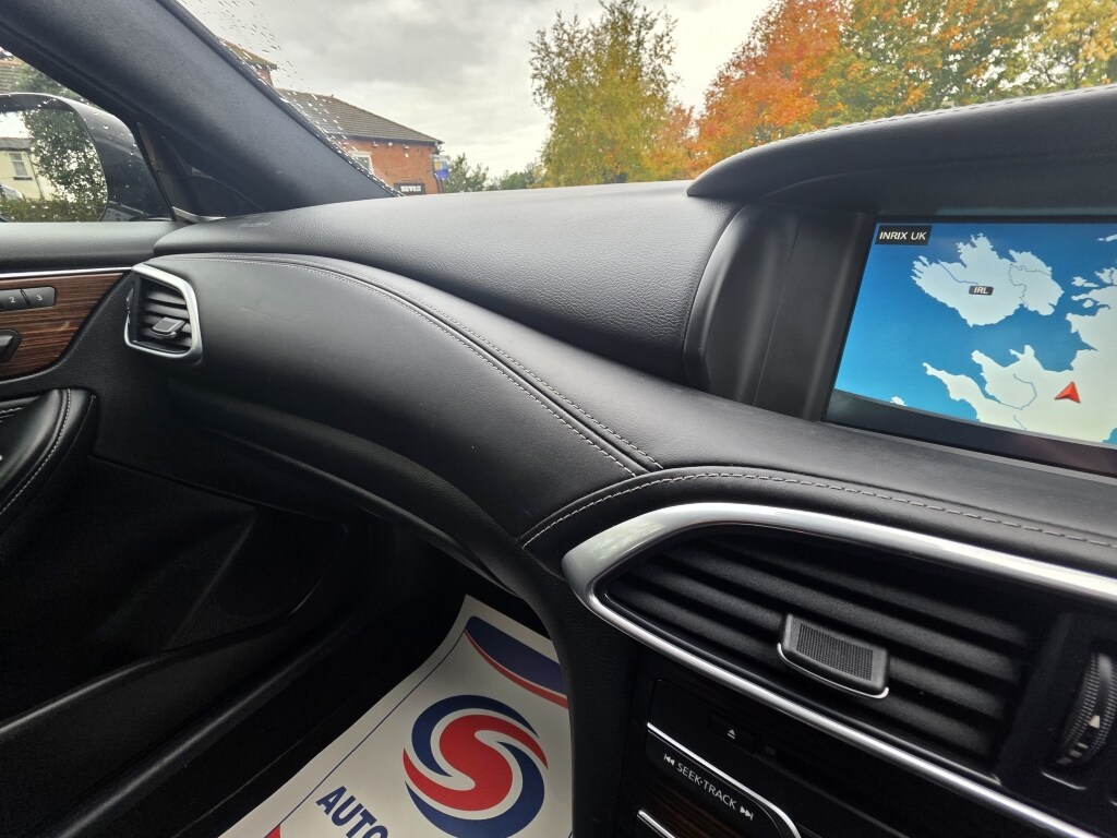 Used Infiniti Q30 2016 for sale - 76243953: Photo 31