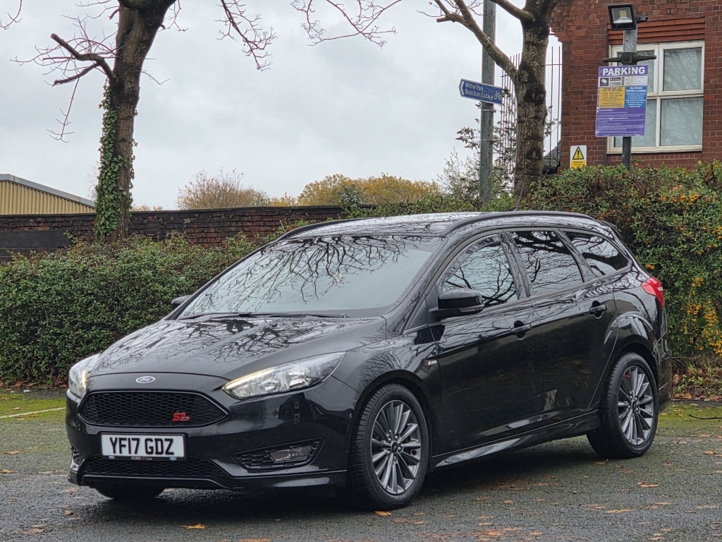 Used Ford Focus 2017 for sale - 76564911: Photo 4