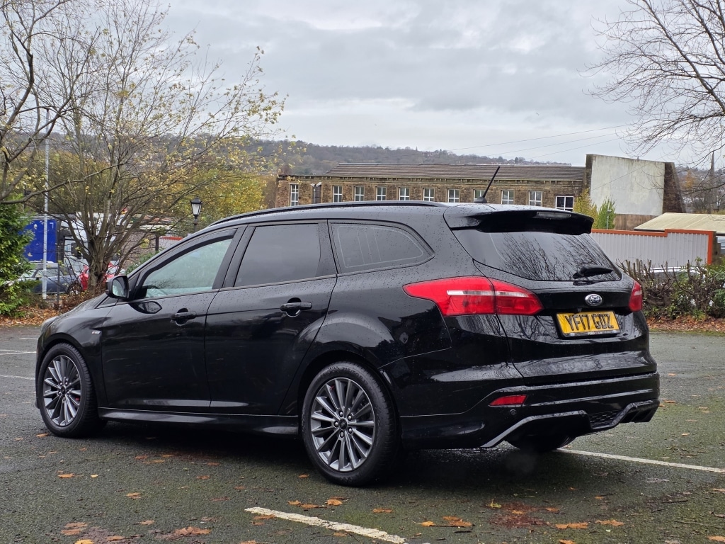 Used Ford Focus 2017 for sale - 76564911: Photo 6