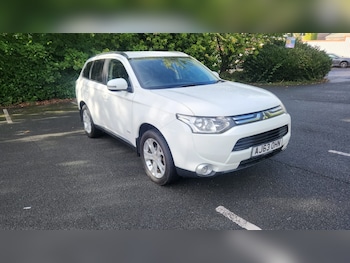 Mitsubishi - Outlander