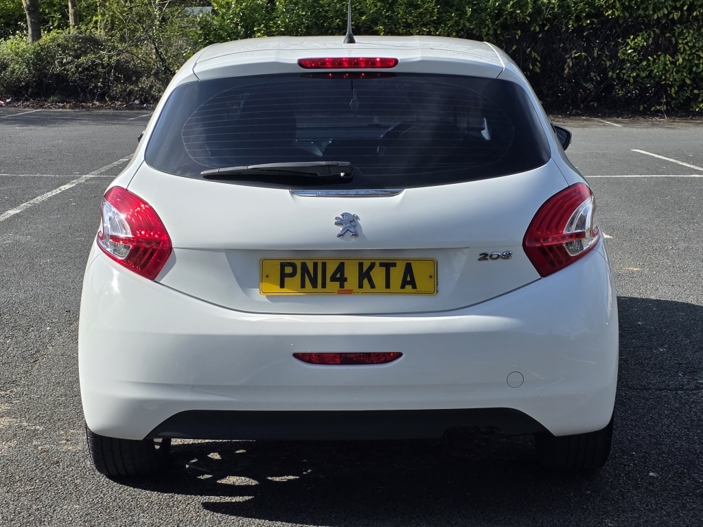 Used Peugeot 208 2014 for sale - 78164537: Photo 8