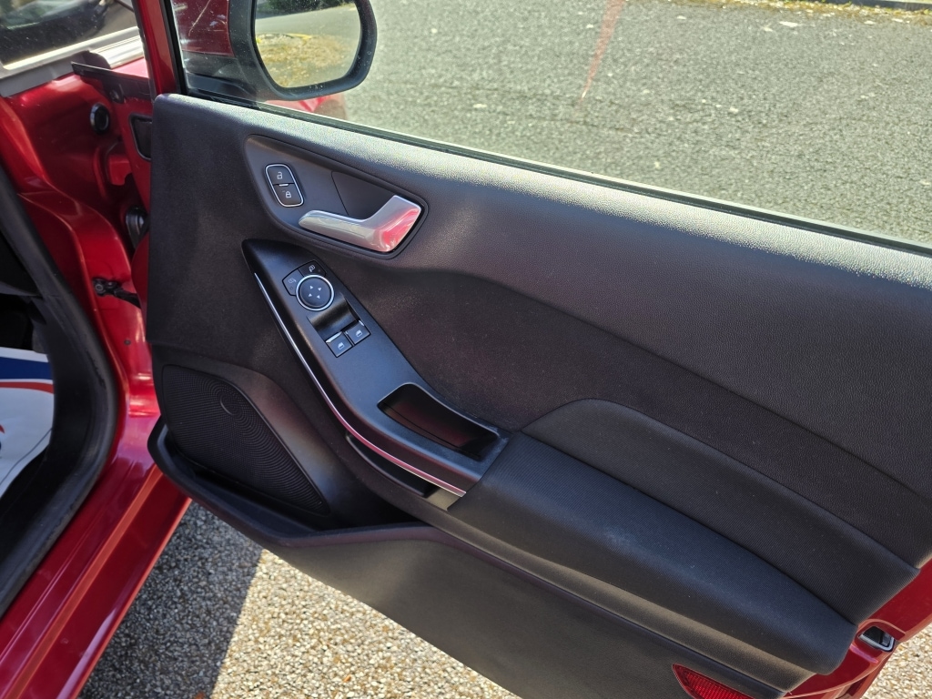 Used Ford Fiesta 2018 for sale - 78145992: Photo 27