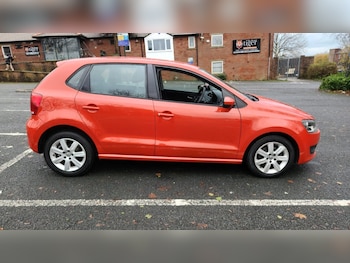 Used Volkswagen Polo 2010 for sale - 76666254: Photo