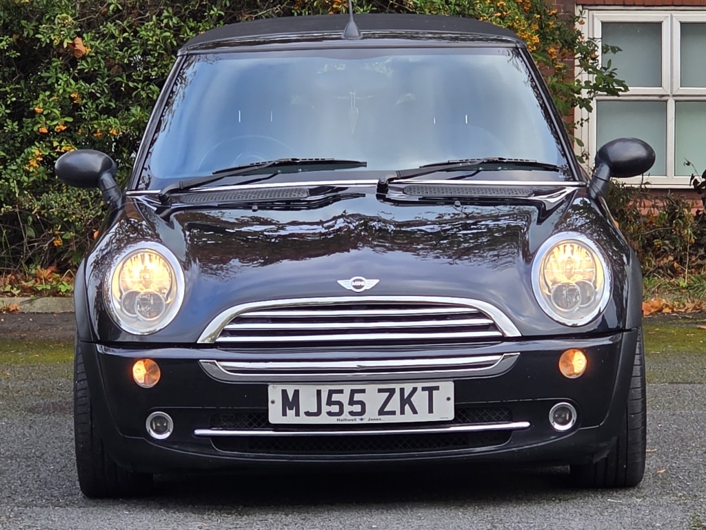 Used MINI Convertible 2005 for sale - 76265006: Photo 10