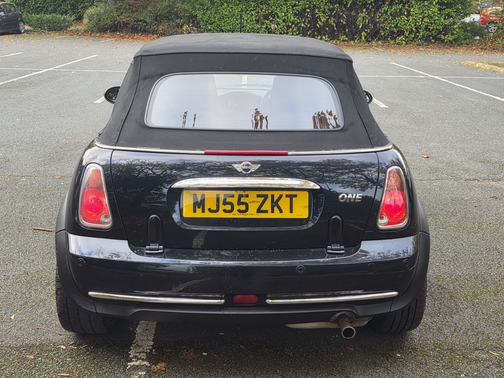 Used MINI Convertible 2005 for sale - 76265006: Photo 11
