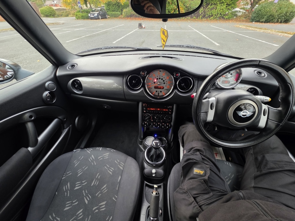 Used MINI Convertible 2005 for sale - 76265006: Photo 12