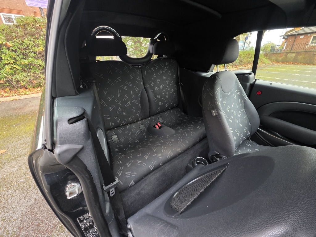 Used MINI Convertible 2005 for sale - 76265006: Photo 16