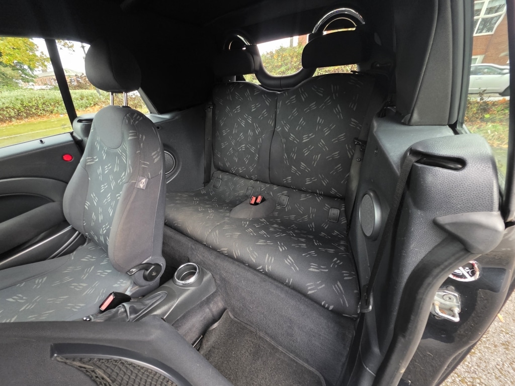 Used MINI Convertible 2005 for sale - 76265006: Photo 19