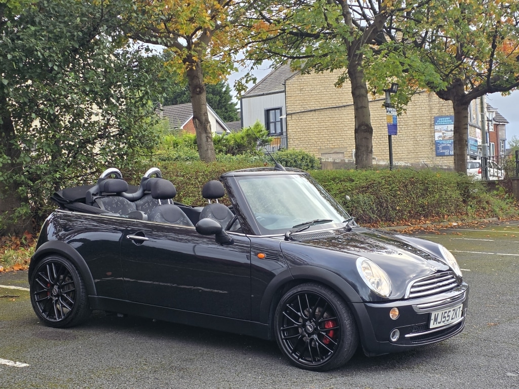 Used MINI Convertible 2005 for sale - 76265006: Photo 2