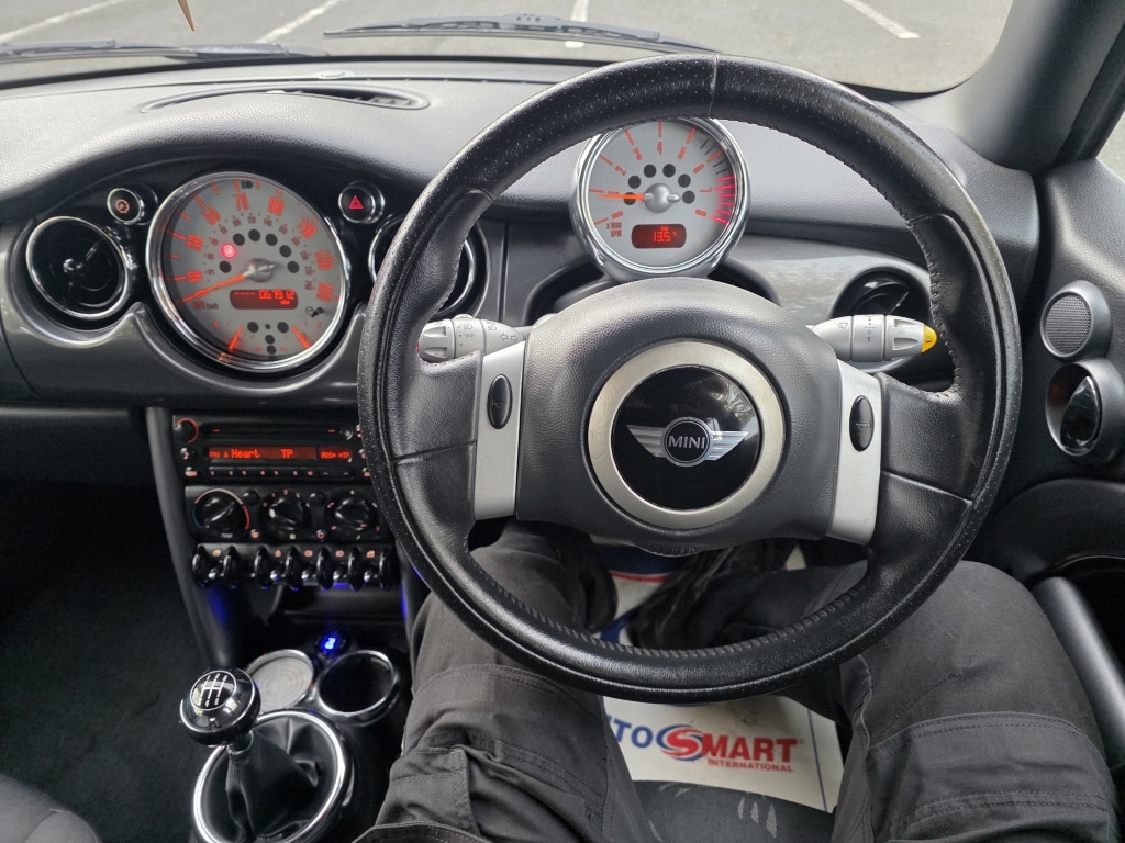 Used MINI Convertible 2005 for sale - 76265006: Photo 22