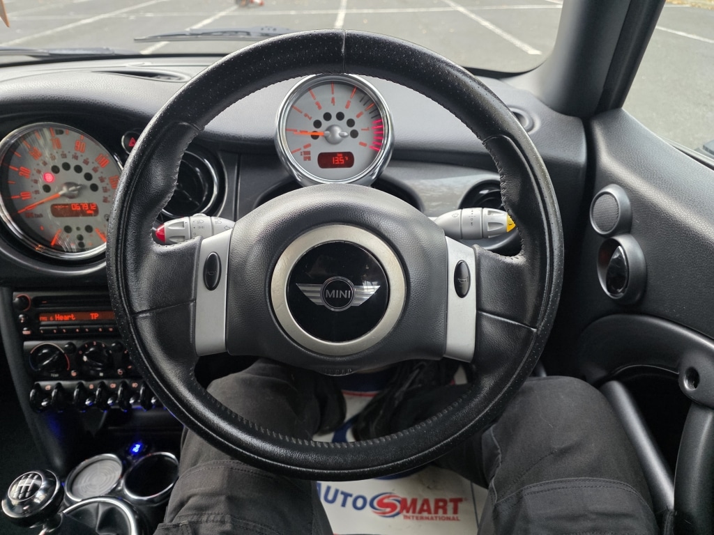Used MINI Convertible 2005 for sale - 76265006: Photo 25