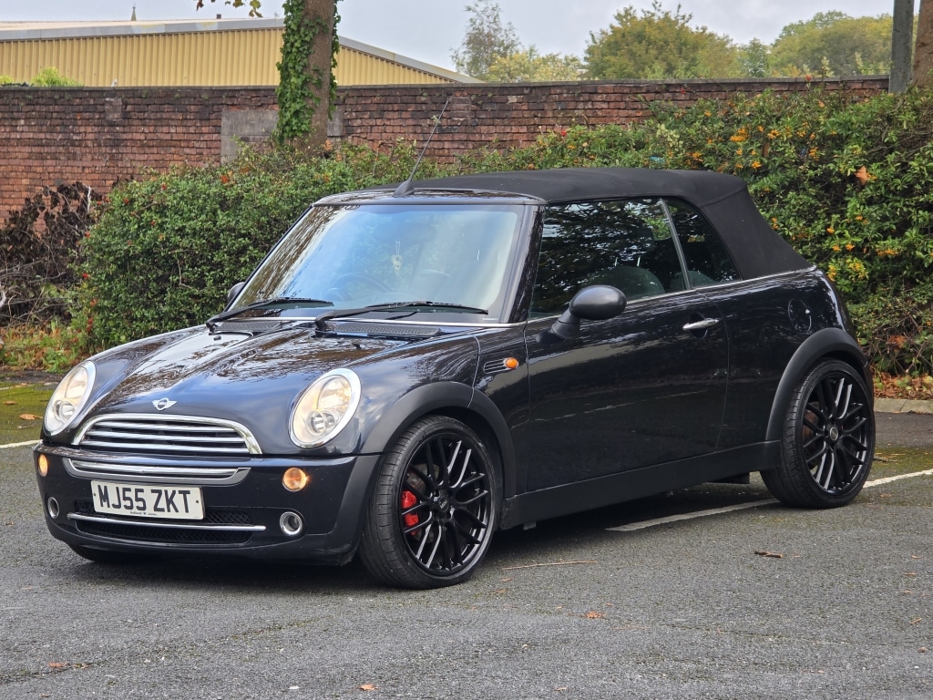 Used MINI Convertible 2005 for sale - 76265006: Photo 3