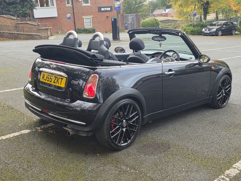 Used MINI Convertible 2005 for sale - 76265006: Photo 32