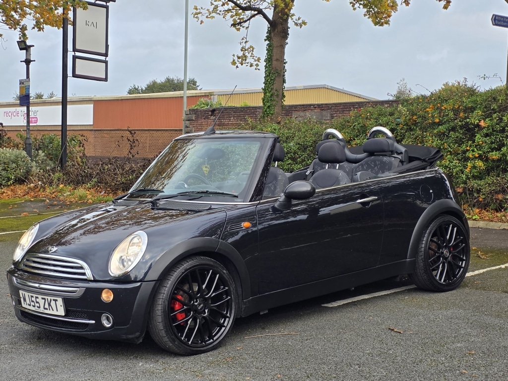 Used MINI Convertible 2005 for sale - 76265006: Photo 4