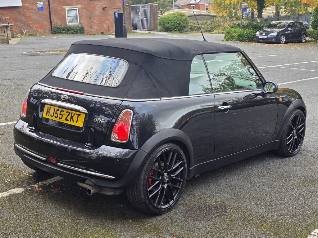 Used MINI Convertible 2005 for sale - 76265006: Photo 7