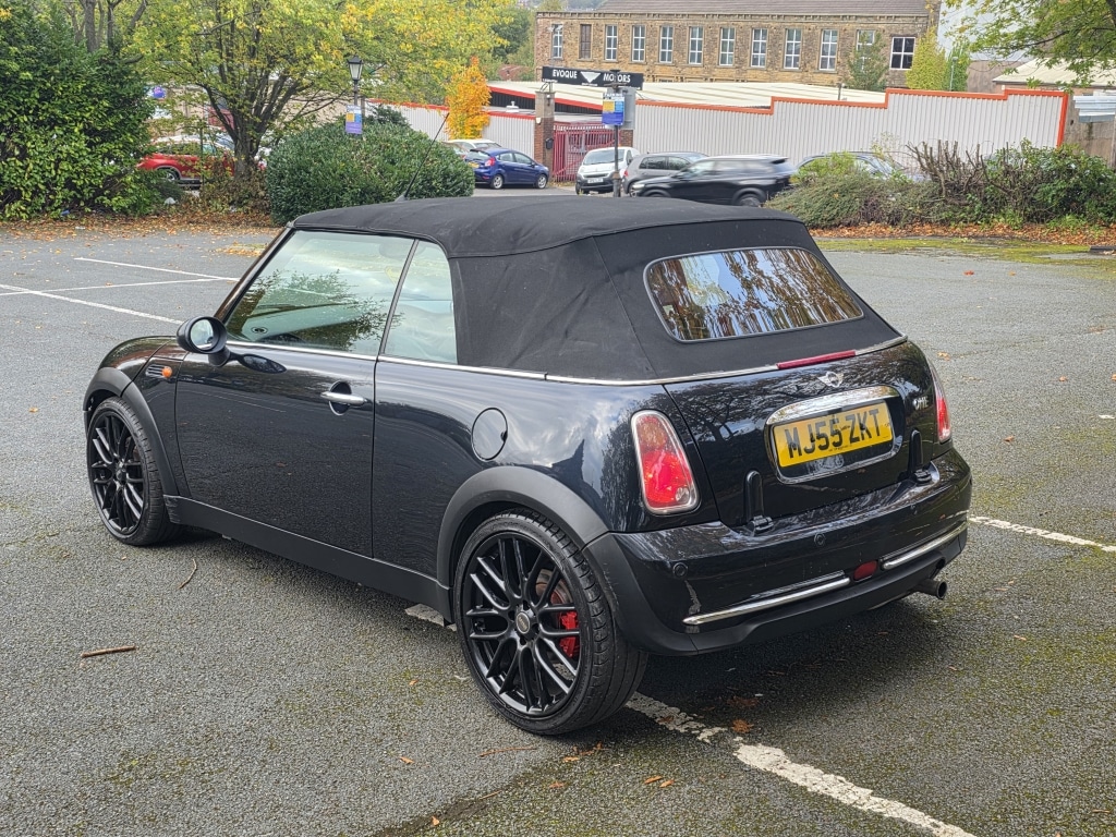 Used MINI Convertible 2005 for sale - 76265006: Photo 8