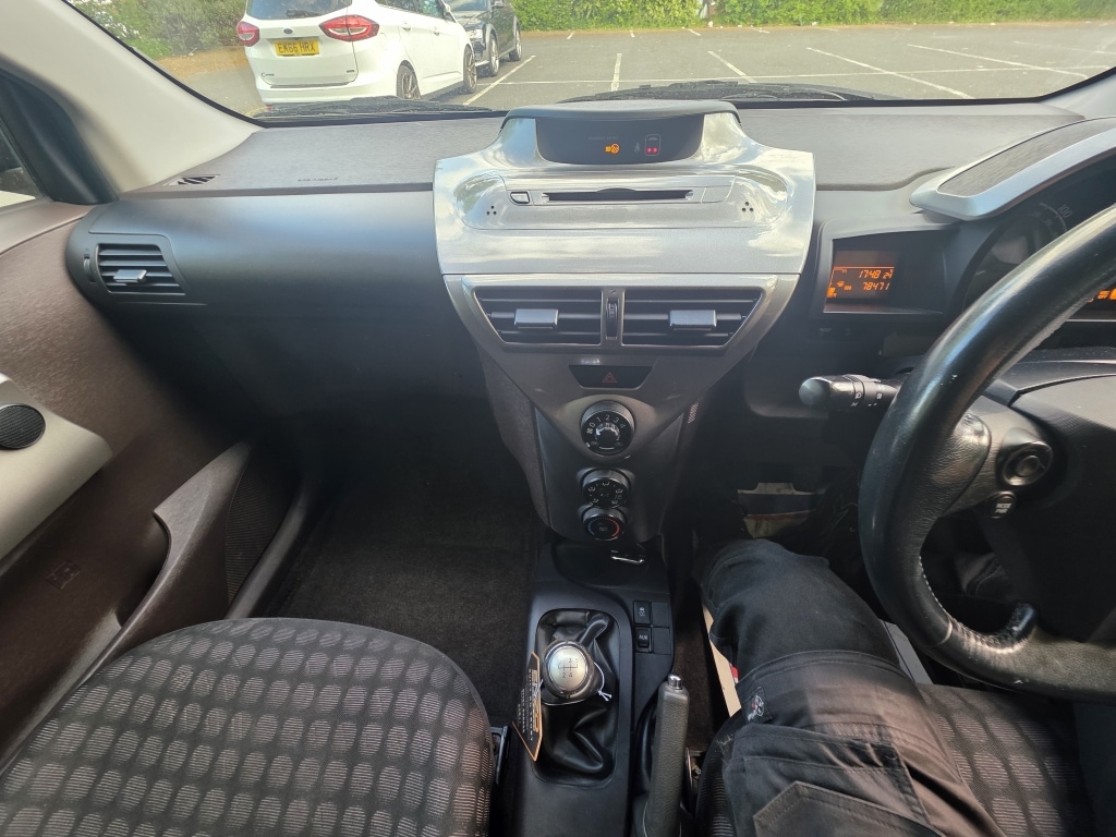 Vehicle 21