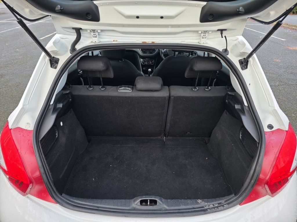 Used Peugeot 208 2013 for sale - 77272639: Photo 14