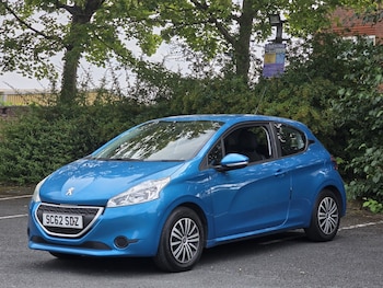 Used Peugeot 208 2013 for sale - 75546543: Photo