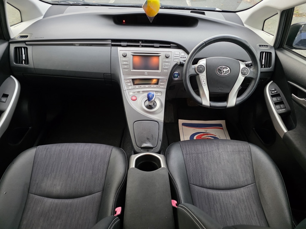 Used Toyota Prius 2013 for sale - 76536926: Photo 9