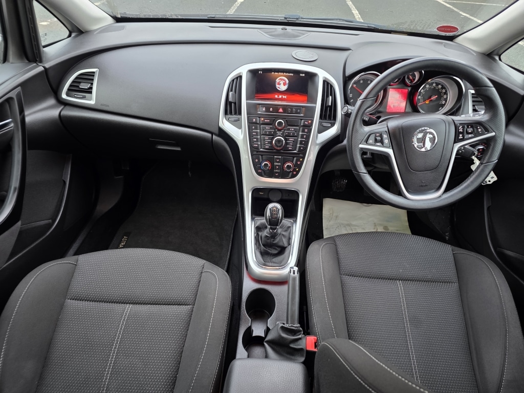 Used Vauxhall Astra 2015 for sale - 77272647: Photo 13