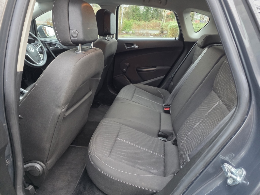 Used Vauxhall Astra 2015 for sale - 77272647: Photo 15