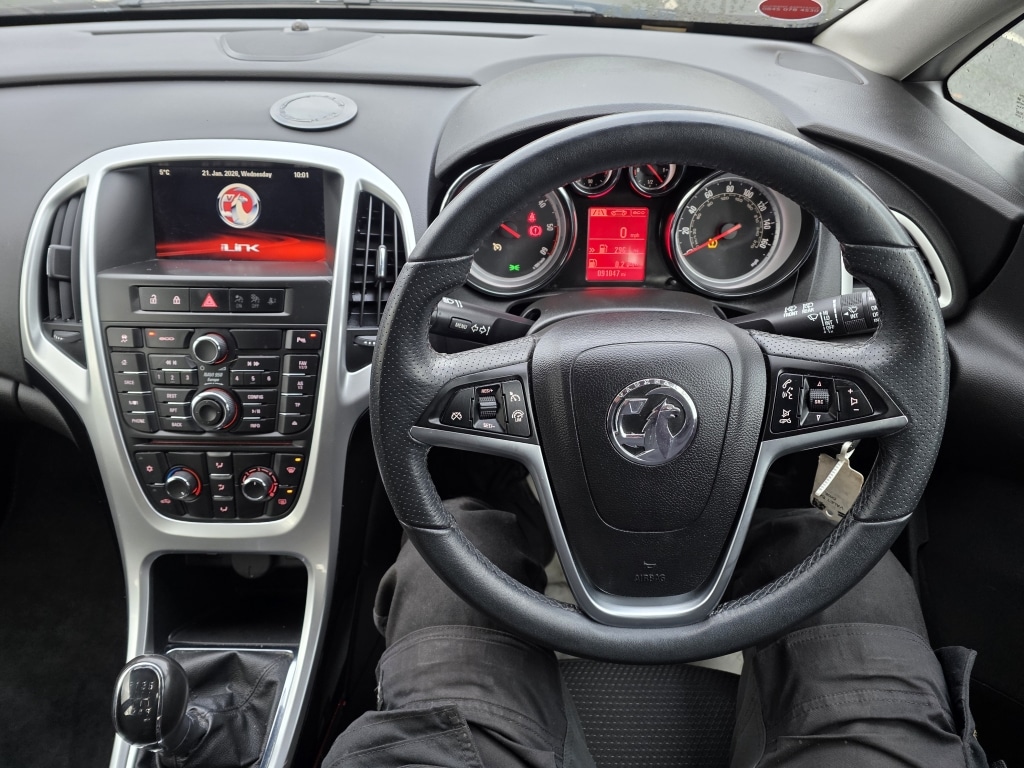 Used Vauxhall Astra 2015 for sale - 77272647: Photo 24