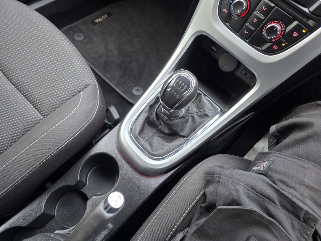 Used Vauxhall Astra 2015 for sale - 77272647: Photo 29