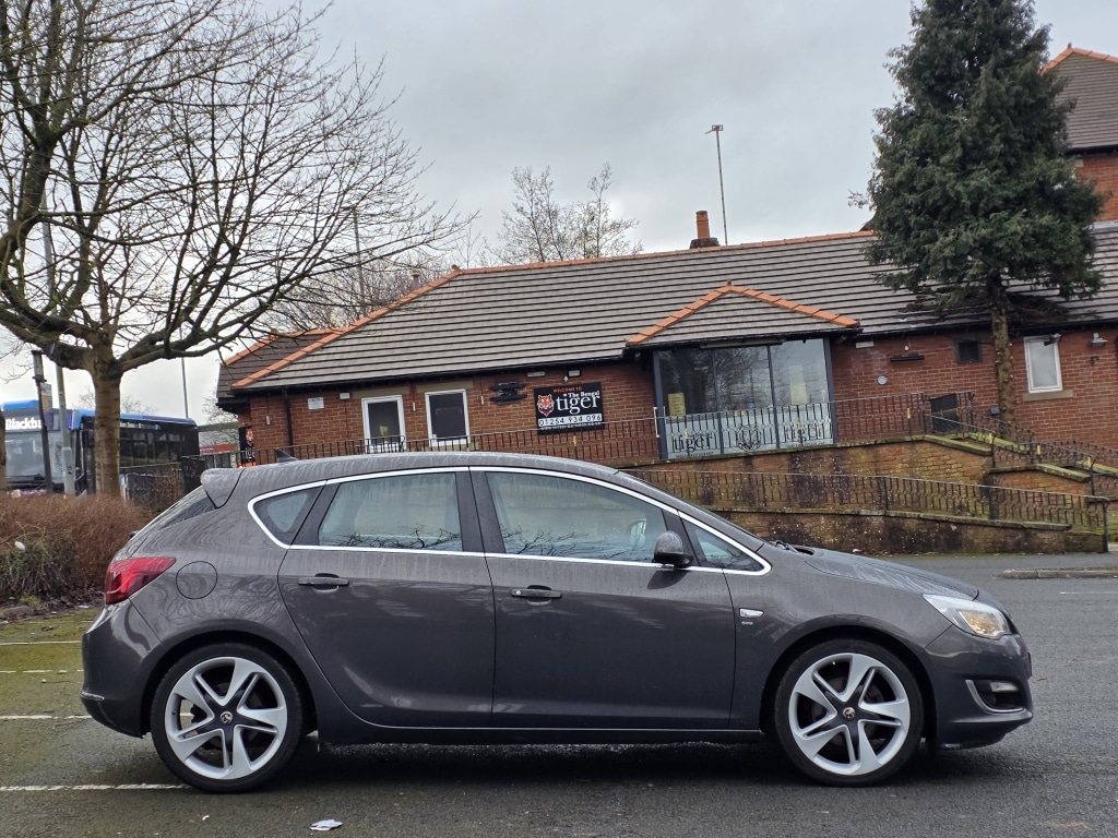 Used Vauxhall Astra 2015 for sale - 77272647: Photo 9